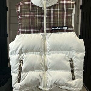 The Hundreds XXL Puffer vest in white/flannel